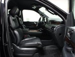 2023 Navigator Thumbnail 16