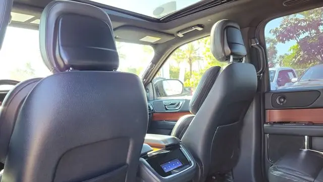 2022 Lincoln Navigator Standard
