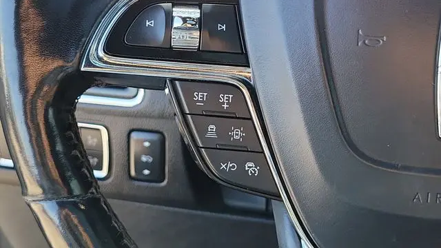 2022 Lincoln Navigator Standard
