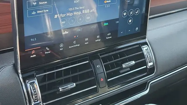 2022 Lincoln Navigator Standard