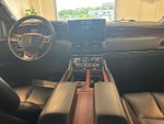 2024 Navigator Thumbnail 8