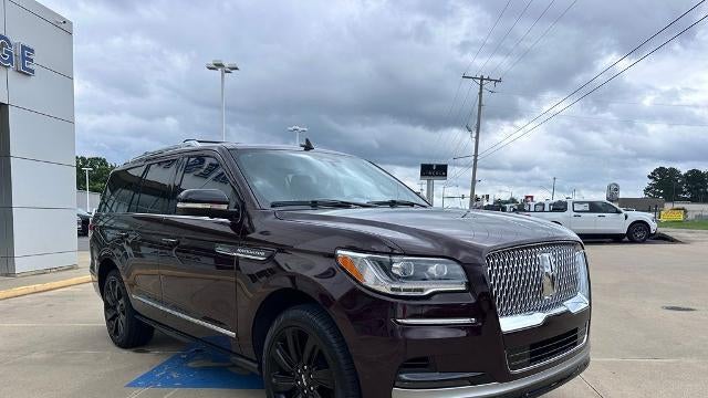 2024 Lincoln Navigator Premiere
