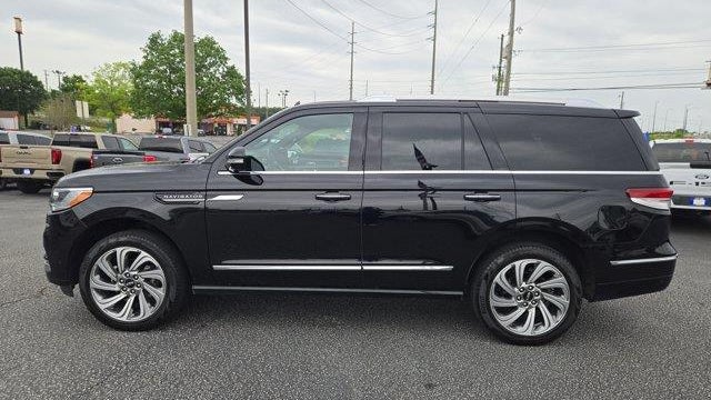 2024 Lincoln Navigator Premiere