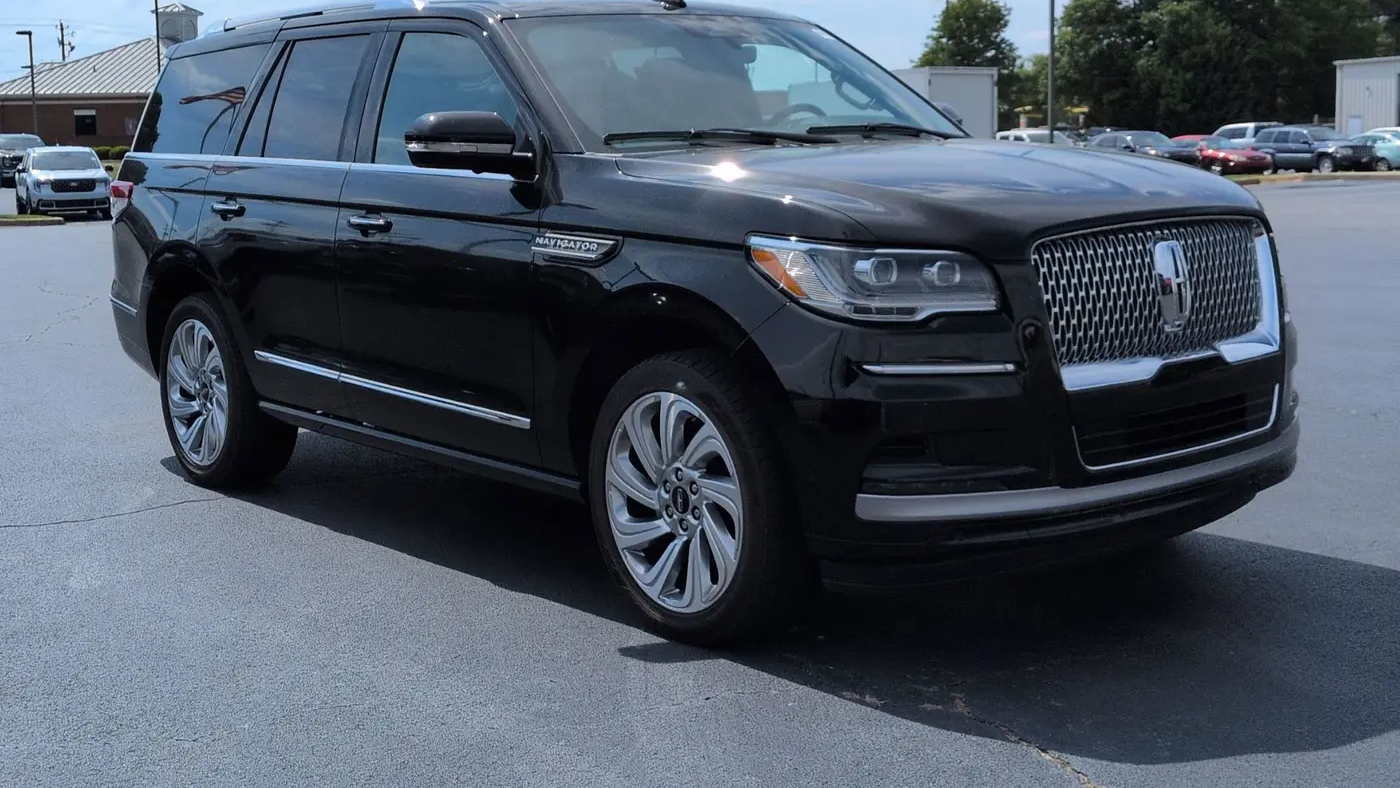 Preowned 2024 Lincoln Navigator Premiere for Sale