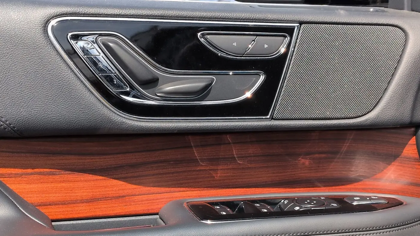 2024 Lincoln Navigator Premiere