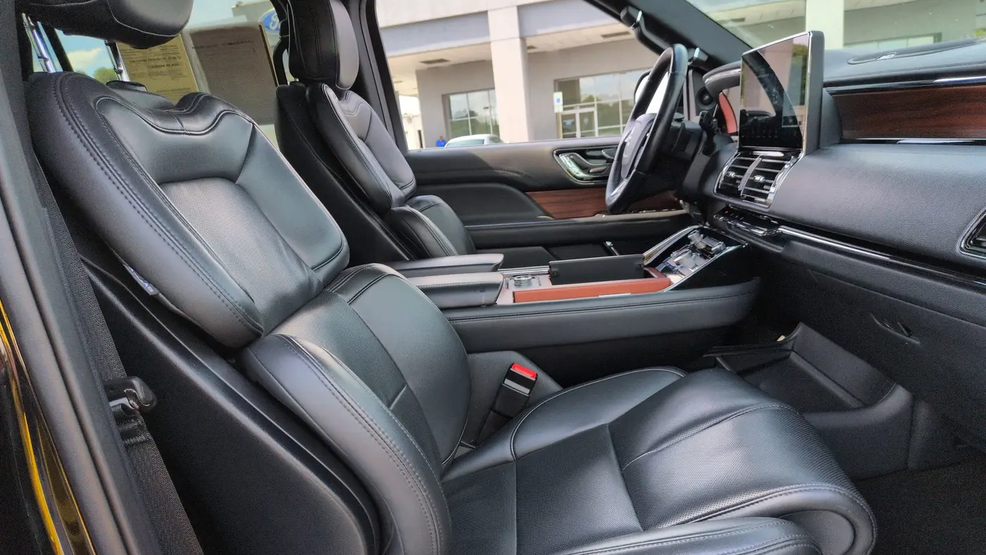 2024 Lincoln Navigator Premiere