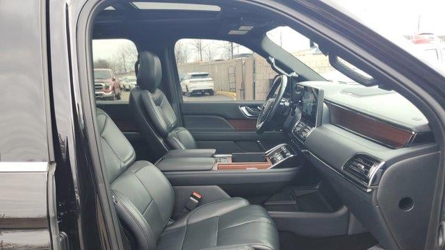 2023 Lincoln Navigator Standard