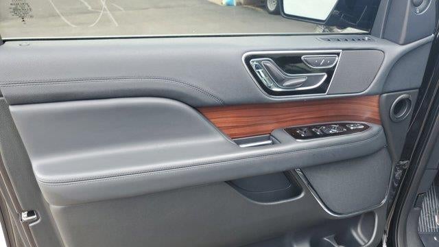 2023 Lincoln Navigator Standard