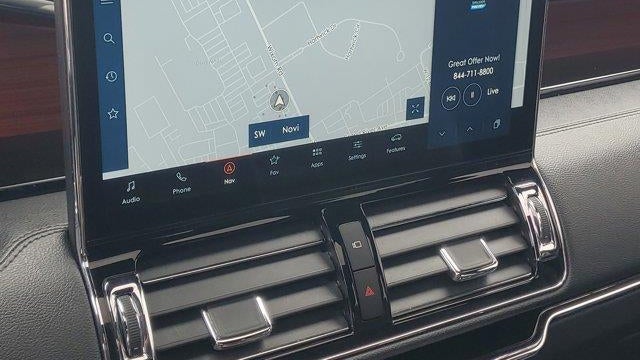 2023 Lincoln Navigator Standard