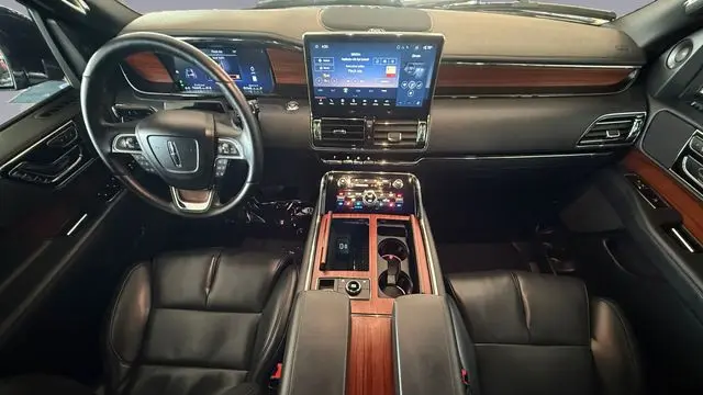 2024 Lincoln Navigator Premiere