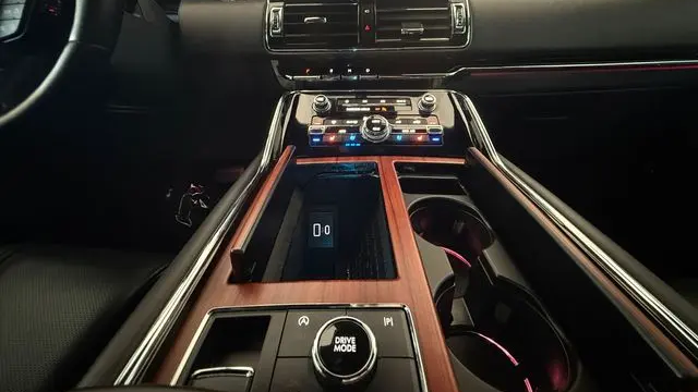 2024 Lincoln Navigator Premiere