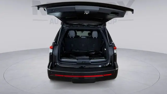 2024 Lincoln Navigator Premiere