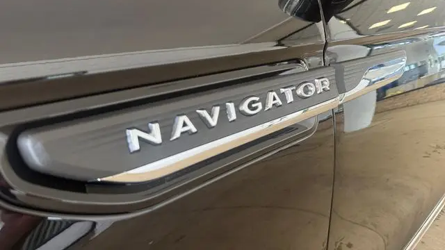 2024 Lincoln Navigator Premiere