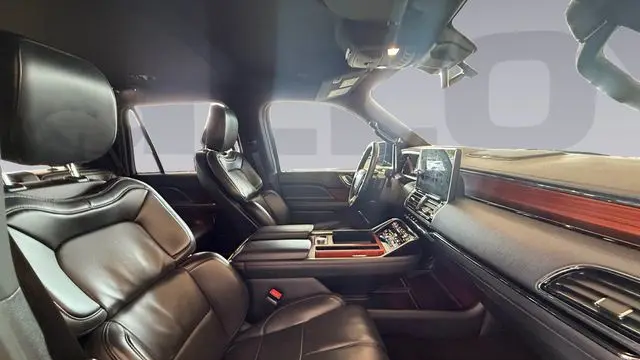 2024 Lincoln Navigator Premiere