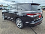 2024 Navigator Thumbnail 3