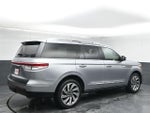 2023 Navigator Thumbnail 7