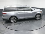 2023 Navigator Thumbnail 16