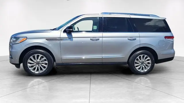 2024 Lincoln Navigator Premiere