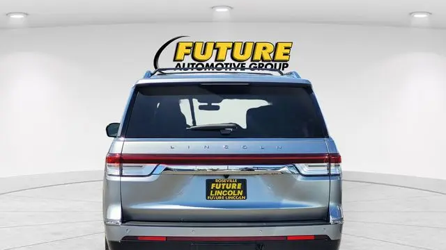 2024 Lincoln Navigator Premiere