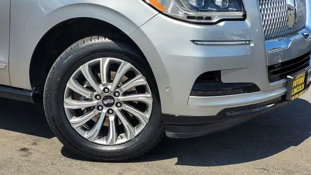 2024 Lincoln Navigator Premiere