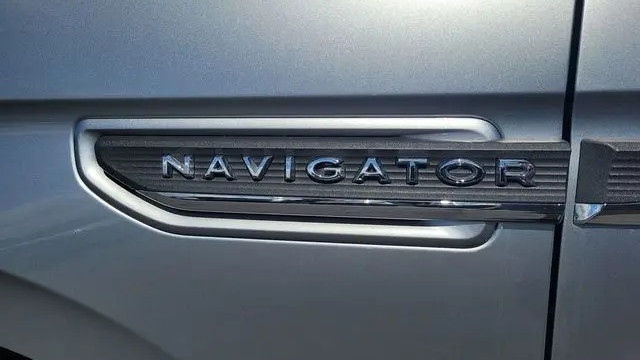 2024 Lincoln Navigator Premiere