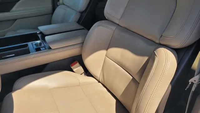 2024 Lincoln Navigator Premiere