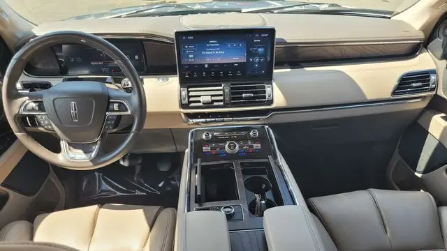 2024 Lincoln Navigator Premiere