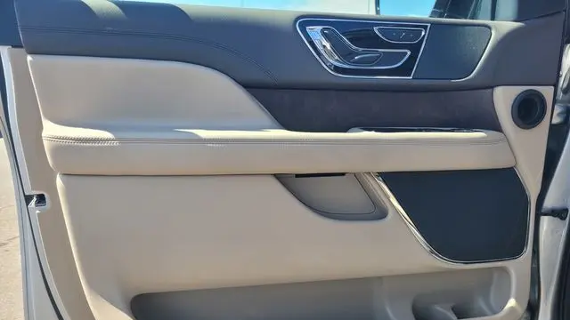 2024 Lincoln Navigator Premiere