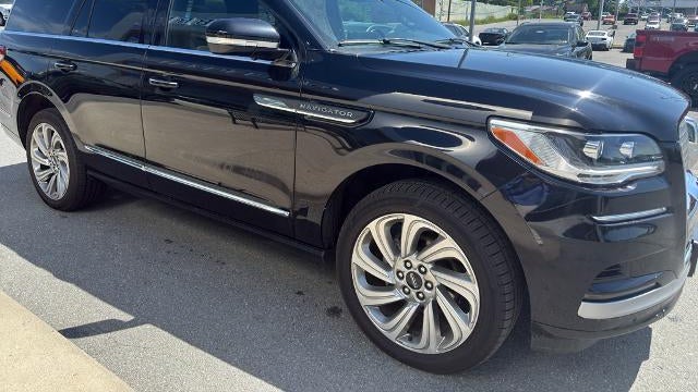 2024 Lincoln Navigator Premiere