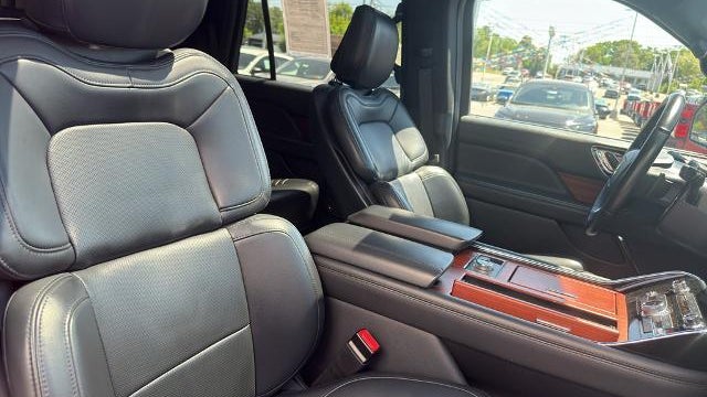 2024 Lincoln Navigator Premiere