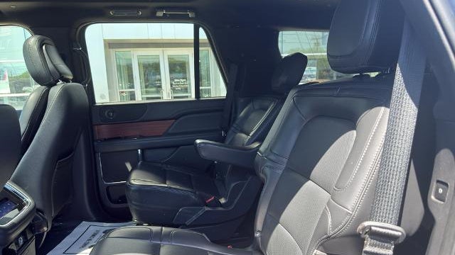 2024 Lincoln Navigator Premiere