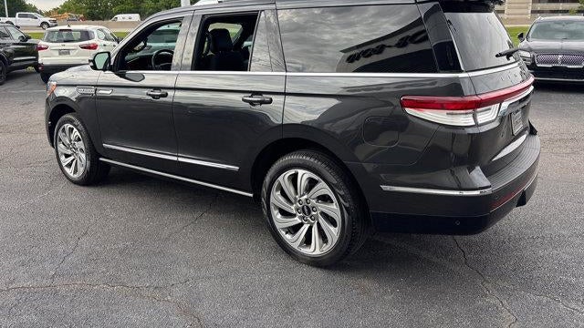 2024 Lincoln Navigator Premiere
