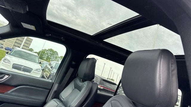 2024 Lincoln Navigator Premiere