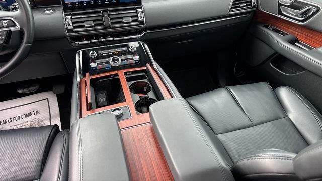 2024 Lincoln Navigator Premiere