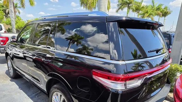 2024 Lincoln Navigator Premiere