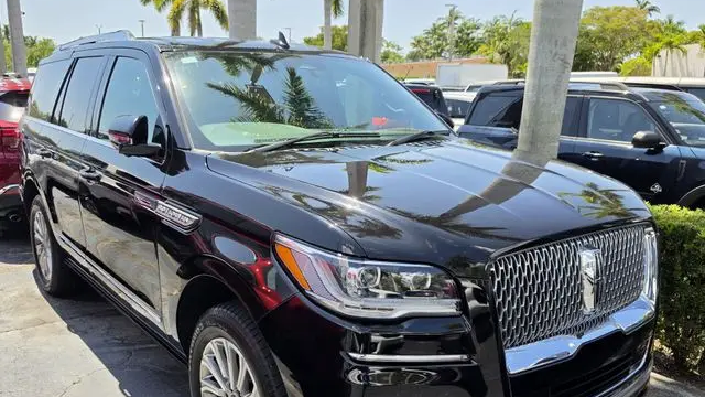 2024 Lincoln Navigator Premiere