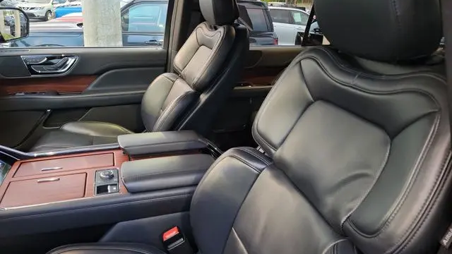 2024 Lincoln Navigator Premiere