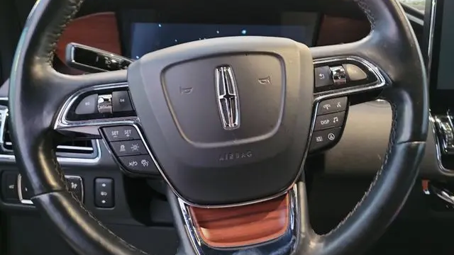 2024 Lincoln Navigator Premiere