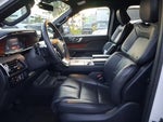 2024 Navigator Thumbnail 9