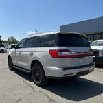 2019 Navigator Thumbnail 5