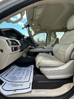 2019 Navigator Thumbnail 10