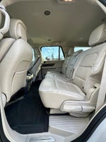 2019 Navigator Thumbnail 25