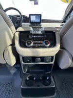 2019 Navigator Thumbnail 27