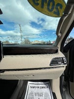 2019 Navigator Thumbnail 34