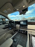 2019 Navigator Thumbnail 35