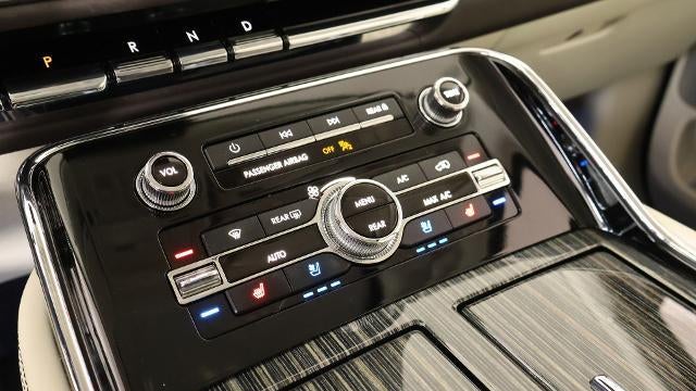 2023 Lincoln Navigator Black Label