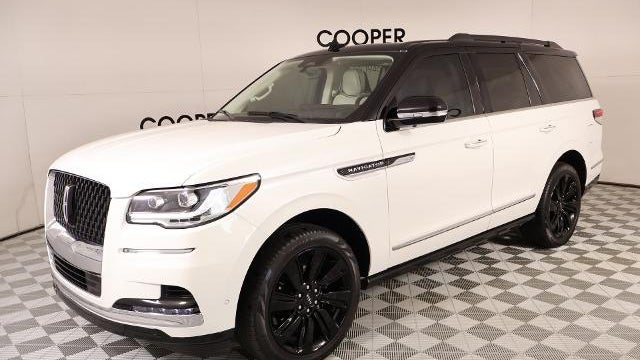 2023 Lincoln Navigator Black Label