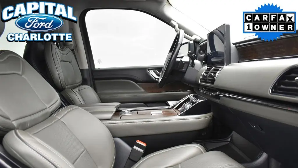 2023 Lincoln Navigator Black Label