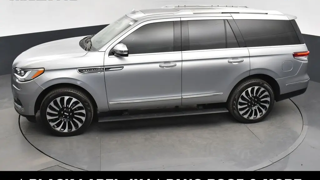 2023 Lincoln Navigator Black Label