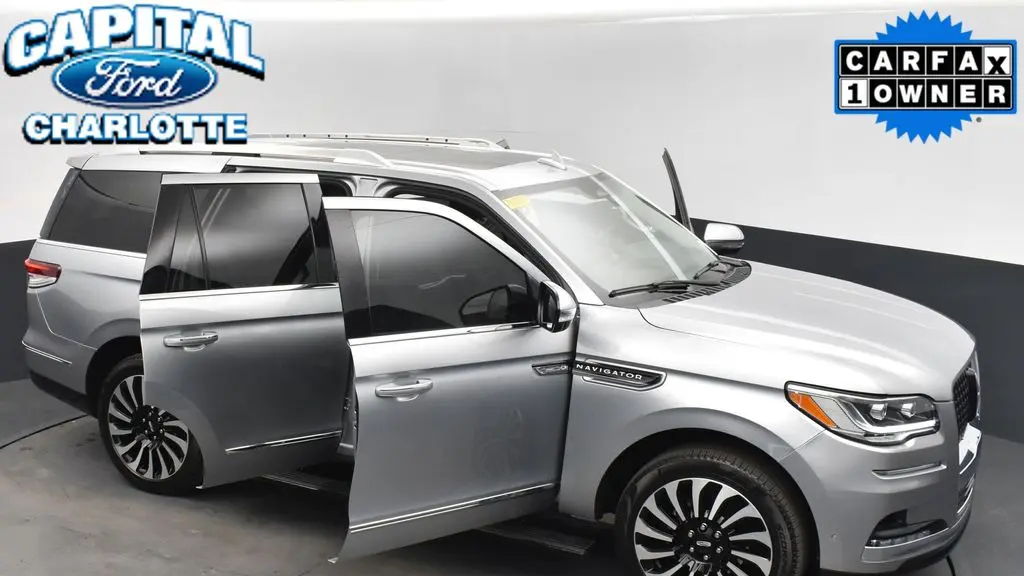 2023 Lincoln Navigator Black Label